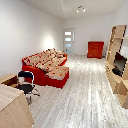 Apartment Comfort With Parking *